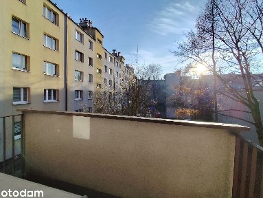 Kawalerka z balkonem na 1 piętrze, niski czynsz, miejskie BEZ PROWIZJI