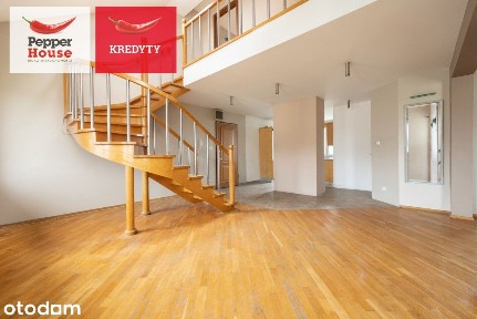 Dwupoziomowe, 6-pokojowe mieszkanie 130 m²