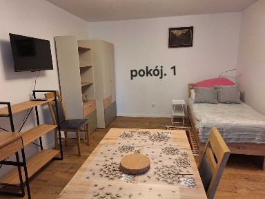 Estońska - 3 pokojowe, parter, do wejścia, po generalnym remoncie