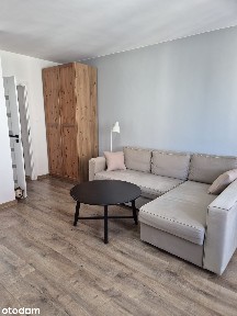 Mieszkanie w Gdyni z balkonem i garażem