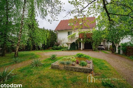 Dom z piękną działką / możliwe usługi