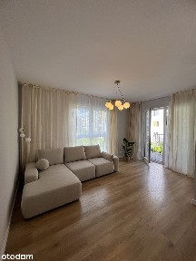 Przestronne mieszkanie z balkonem i garażem