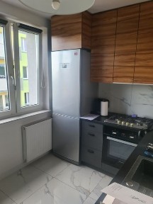 Wynajmę 2 pokojowe mieszkanie w Piekarach Śląskich.