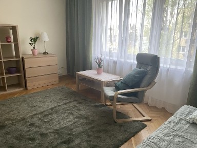 Kawalerka w centrum Warszawy z miejscem do parkowania