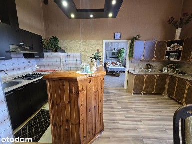 Duże mieszkanie w kamienicy, ogródek, miejsce postojowe, niższa cena