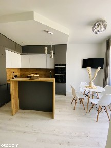Przestronne 3-pokojowe mieszkanie | Wysokie sufity, centrum Kielc