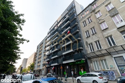 Wysoki standard, obok Varso Tower