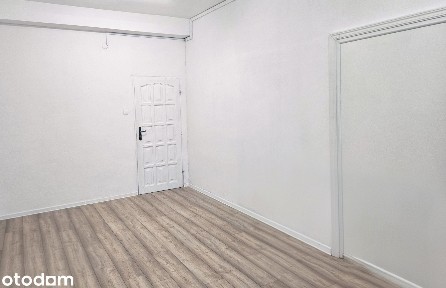 Lokal biurowy 18m², PARTER, ul. Mieszka I 80 (1.050 zł netto/m-c)
