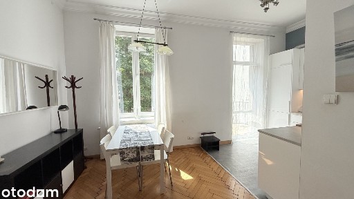 Krowoderska, piękne mieszkanie, po remoncie 53m2, II piętro, balkon
