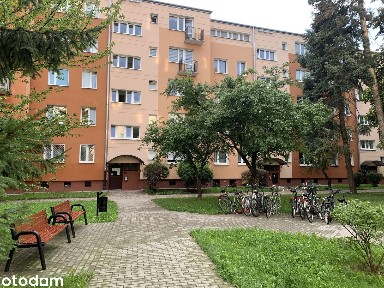 Trojdena 11 tuż obok WUM 3 niezależne pokoje i osobna kuchnia z oknem