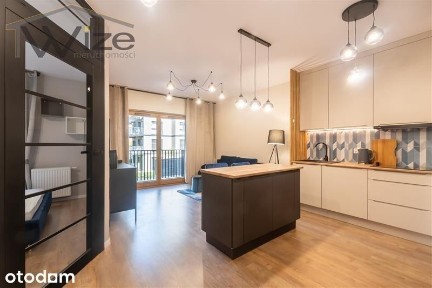 2 pok. apartament w Śródmieściu + hala garażowa