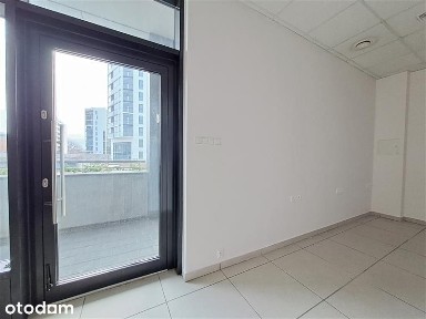 Altus lokal 41 m2, na parterze z witrynami