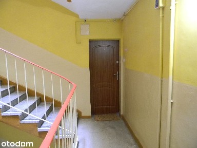 3 pokoje | 1 piętro | Os. Włókniarzy 6 | 46,3 m2 | x2 garaże | KW |