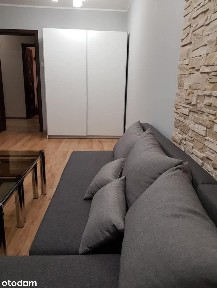 Funkcjonalne 2-pokojowe mieszkanie z oddzielną kuchnią