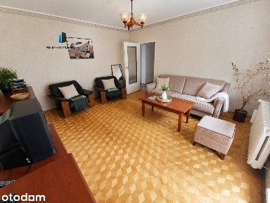 3 pokoje z balkonem na Jeżycach | do remontu