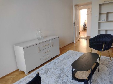 Łazienki Królewskie - 2 pok - balkon - Iwicka