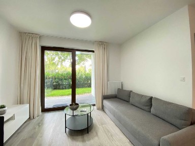 Apartament Bulvar/2-pokojowy parter z ogródkiem/hala z komórką lokatorską