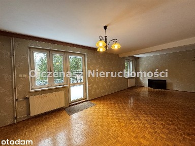 Modernistyczna willa z duzym potencjałem