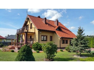Piękny wolnostojący dom z ogrodem w Kątach Węgierskich