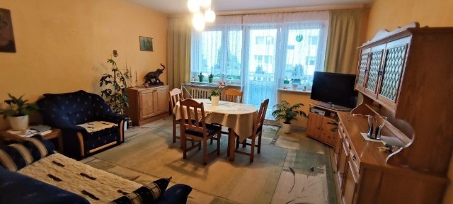 Mieszkanie 4 pokojowe, niski blok, drugie piętro, Piątkowo, Chrobrego, bezpośrednio, balkon