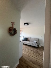 Słoneczne, dwupokojowe z balkonem, klimą, roletami zewn.