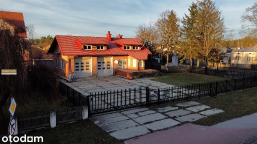 Budynek usługowo-mieszkalny z dużą halą garażową
