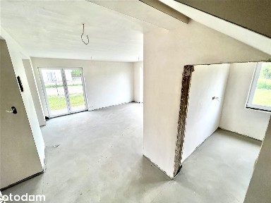 Bliźniak, 5 pokoi z garażem, duża działka