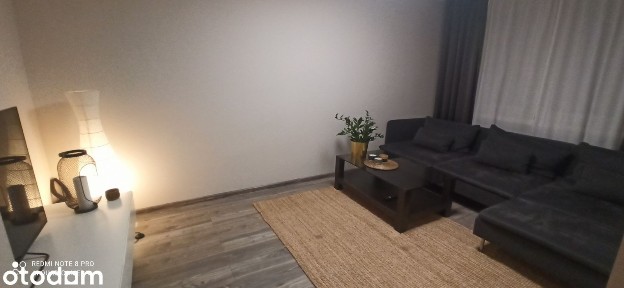 Przestronne mieszkanie z oddzielną kuchnią w centrum