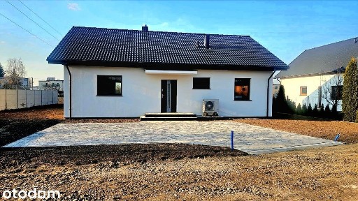 Rodzinny dom z klimatem, funkcjonalną przestrzenią Cisza, spokój.