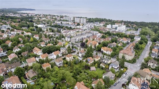 Dom wolnostojący w Sopocie z 2 działkami, blisko M