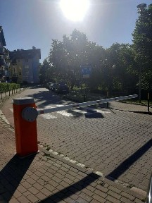 Sprzedam fajne mieszkanie: 50,14 m, niski blok z 2006, I/3 p. 2 pokoje, osobna kuchnia, balkon, komórka lokatorska, zamknięte osiedle, duży parking