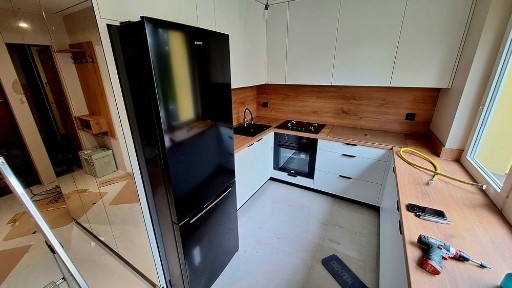 #NOWA KAWALERKA Do Wynajęcia# - *BALKON*-1 Piętro- Zawiercie Ul. Paderewskiego.