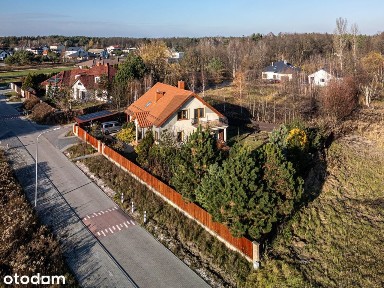 Rodzinny dom w otoczeniu zieleni, działka 923m2
