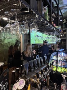 Odstąpie bar na warszawskim zoliborzu/ sprzedaz spolki zoo