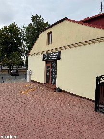 Kamienica w Centrum Deblina z lokalami uslugowymi