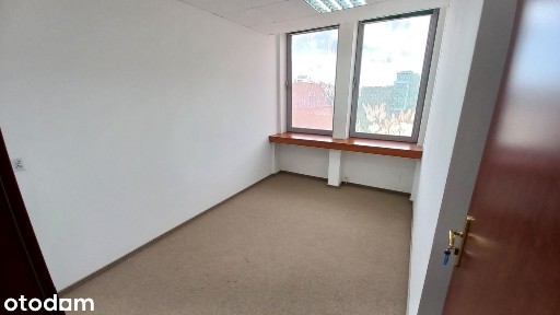 Biuro 90m2, trzy osobne pomieszczenia, przy Rynku
