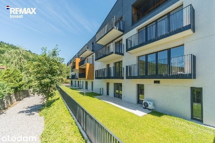 Duże mieszkanie z balkonem, antresolą i loggią