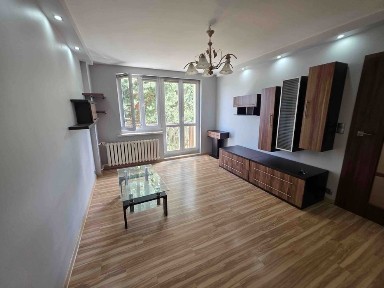 3osobne pokoje, 1 piętro, Szarych Szeregów, balkon, częściowo umebl.