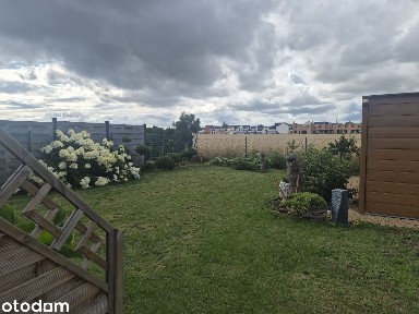 Dom bliźniak z 2018 r. pod miastem, do zamieszkania