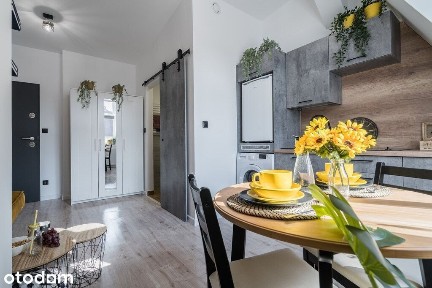 REZERWACJA Kawalerka w kamienicy, 20 m², 3 piętro
