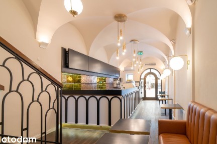 Lokal 216m2 w Rynku - wejście z tafli Rynku