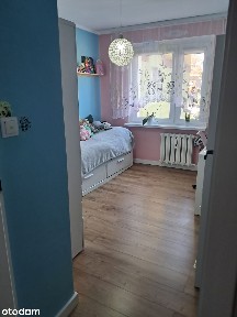 Sprzedam 4-pokojowe mieszkanie po generalnym remoncie - 73 m²