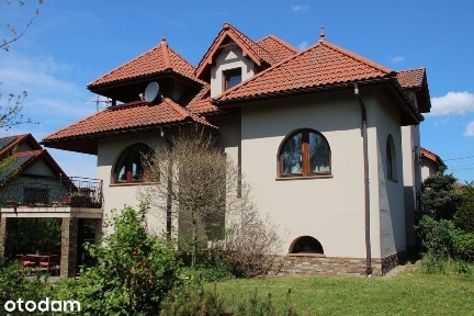 Wygodny, duży dom z ogrodem + mieszkanie