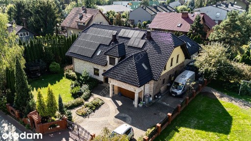 Dom 414 m² z basenem i fotowoltaiką - Kraków