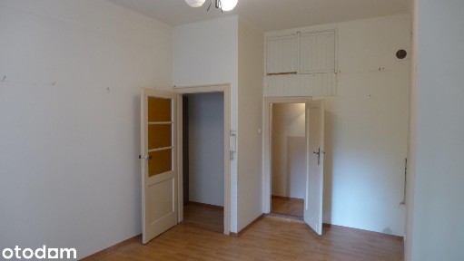 Kazimierza Wielkiego, Łobzów, Krowodrza, Kraków, małopolskie