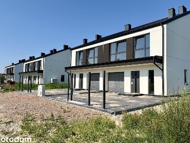 Przestronny bliźniak z garażem i klimatyzacją