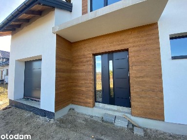 Wygodny i solidny z garażem w brylegotowy