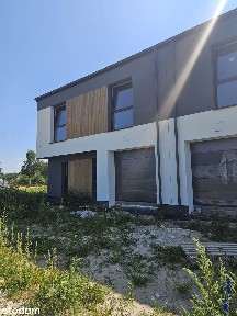 Przestronny dom bliźniak z garażem i strychem. WAKACYJNA CENA