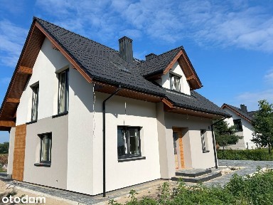 Dom jednorodzinny, Obręb, Gmina Góra Kalwaria
