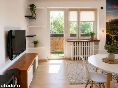 Przestronne 2 pokojowe mieszkanie z balkonem | Piwnica